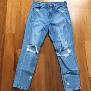 Distressed Light Wash Mom Jean American Eagle